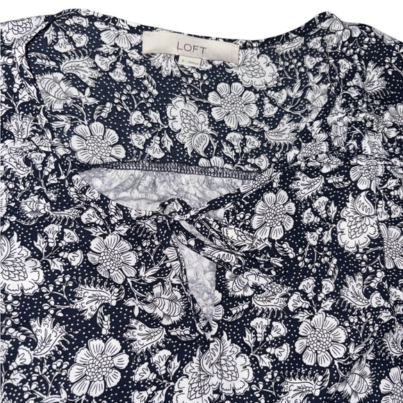 LOFT Black and White Floral Long Sleeve Blouse Size Small - Picture 5 of 8